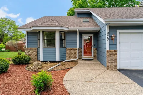 979 Pointe Way Eagan MN 55123
