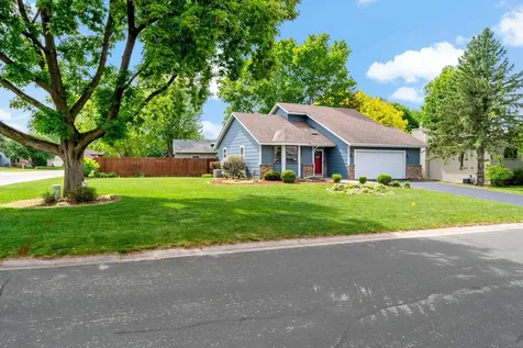 979 Pointe Way Eagan MN 55123