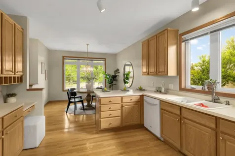 19134 Inndale Drive Lakeville MN 55044