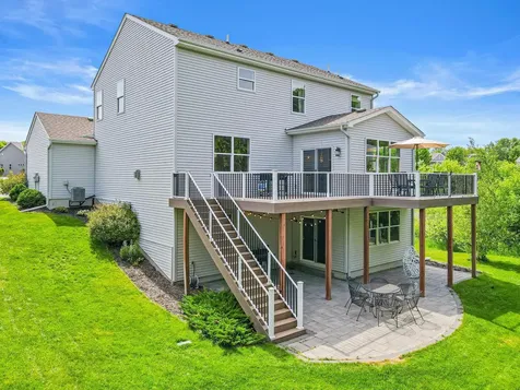 2215 Lake Circle Victoria MN 55386
