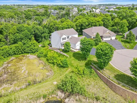 2215 Lake Circle Victoria MN 55386