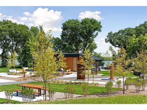 2215 Lake Circle Victoria MN 55386