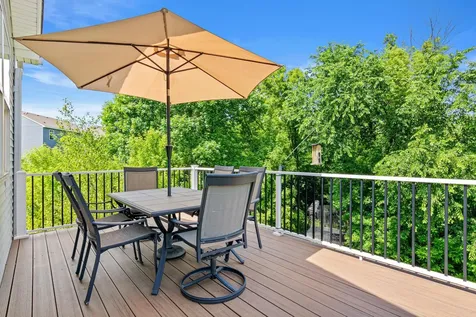 2215 Lake Circle Victoria MN 55386