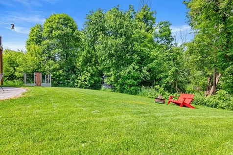 2215 Lake Circle Victoria MN 55386
