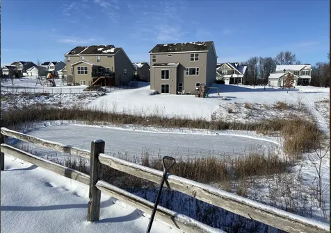 2215 Lake Circle Victoria MN 55386