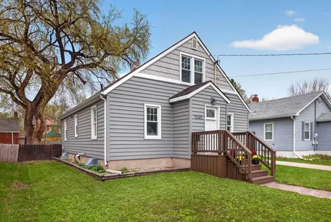 1349 10th Avenue S Fargo ND 58103
