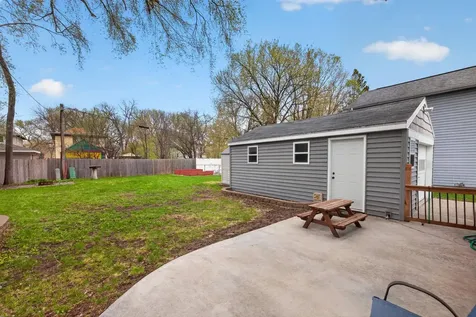 1349 10th Avenue S Fargo ND 58103