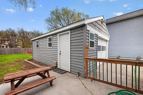 1349 10th Avenue S Fargo ND 58103