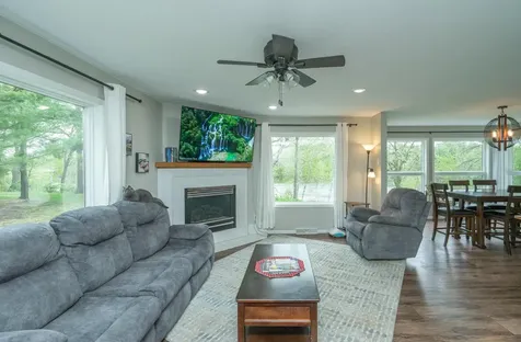 13355 Thomas Drive Little Falls MN 56345
