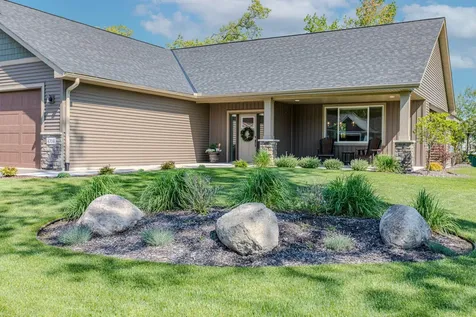 4704 381st Trail North Branch MN 55056