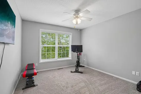 2908 Hilltop Drive Chaska MN 55318
