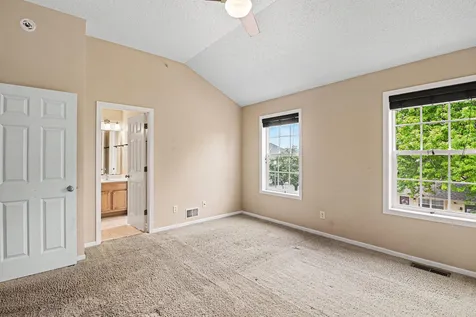 2171 Shamrock Place Chaska MN 55318
