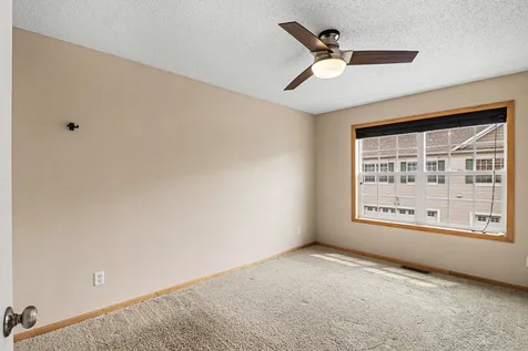 2171 Shamrock Place Chaska MN 55318