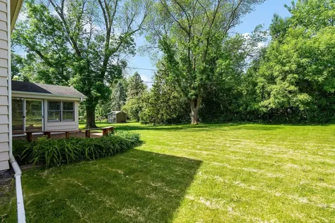 2105 Urbandale Lane N Plymouth MN 55447