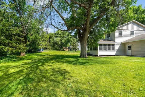 2105 Urbandale Lane N Plymouth MN 55447
