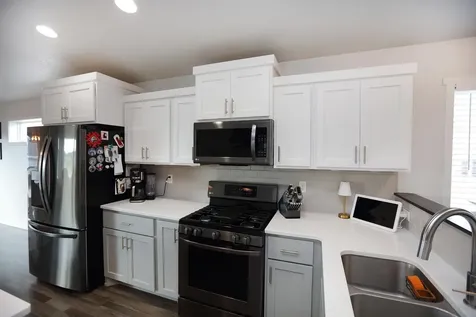 1719 67th Avenue S Fargo ND 58104