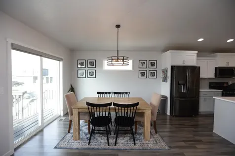 1719 67th Avenue S Fargo ND 58104