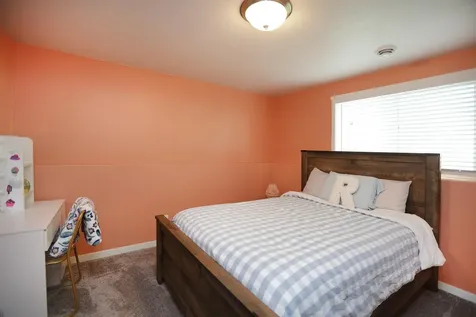 1719 67th Avenue S Fargo ND 58104