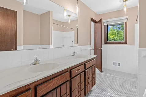 4829 Boone Circle N New Hope MN 55428