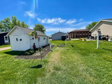 115 W Lincoln Street Springfield MN 56087