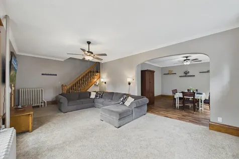 121 4th Avenue S South Saint Paul MN 55075