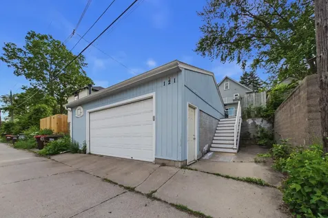 121 4th Avenue S South Saint Paul MN 55075