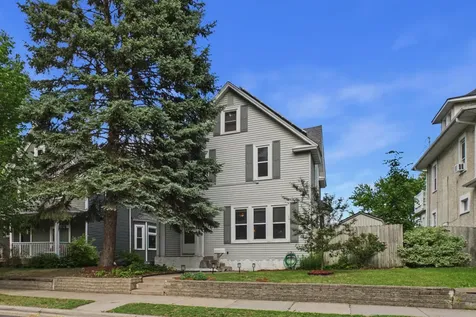 121 4th Avenue S South Saint Paul MN 55075