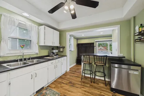 121 4th Avenue S South Saint Paul MN 55075