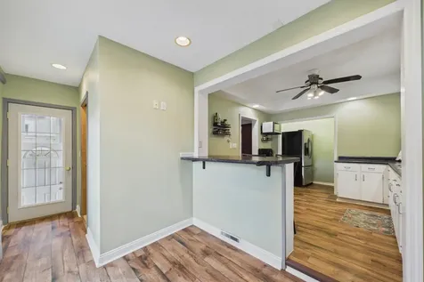 121 4th Avenue S South Saint Paul MN 55075