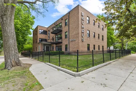 2201 3rd Avenue S Minneapolis MN 55404