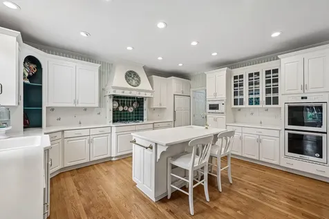 7631 S Bay Drive Bloomington MN 55438
