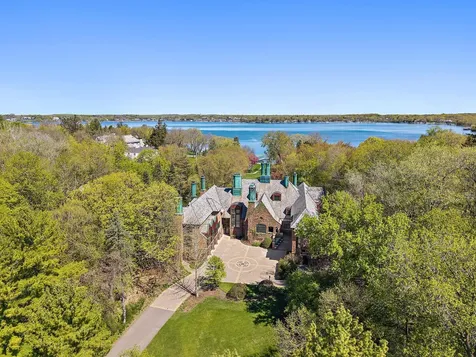 17950 Breezy Point Road Woodland MN 55391