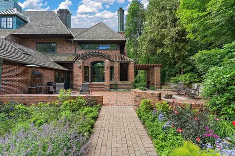 17950 Breezy Point Road Wayzata MN 55391