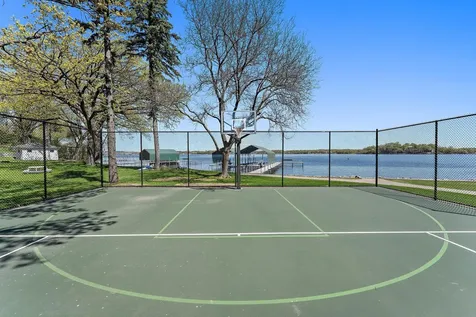 17950 Breezy Point Road Wayzata MN 55391
