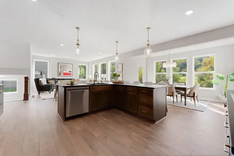 7698 22nd Avenue E Shakopee MN 55379
