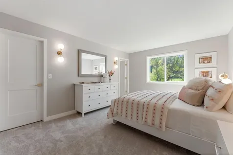 7698 22nd Avenue E Shakopee MN 55379