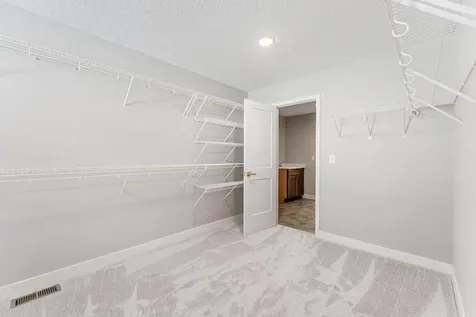 7698 22nd Avenue E Shakopee MN 55379