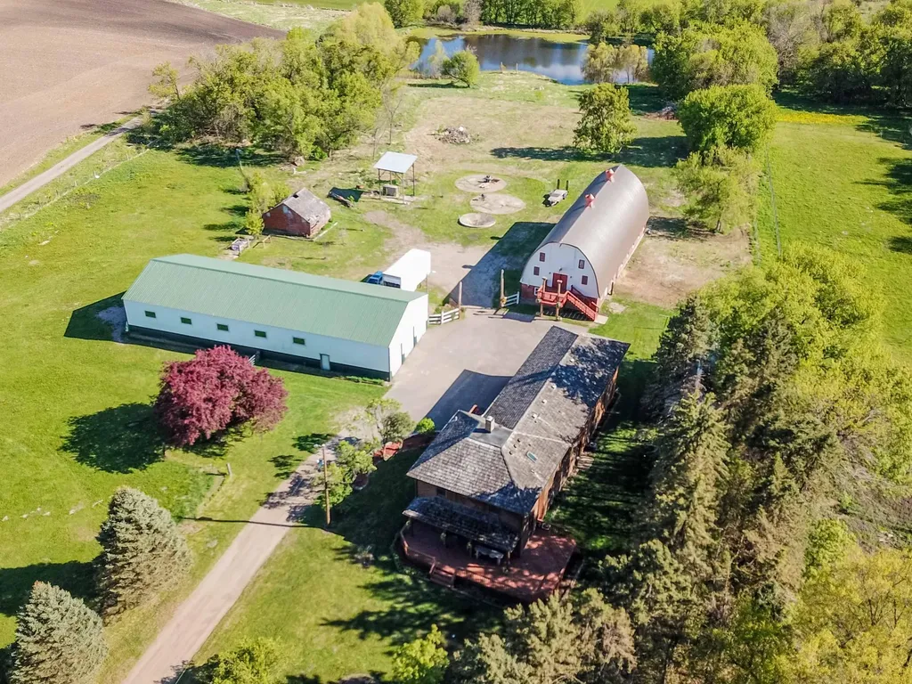8752 Viking Blvd NW Elk River MN 55330