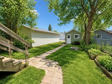 310 2nd Street Nashwauk MN 55769