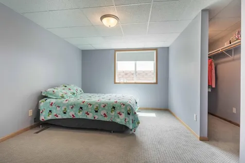 124 Bethesda Street NW Alexandria MN 56308