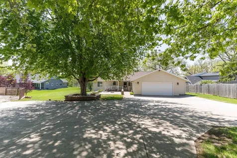124 Bethesda Street NW Alexandria MN 56308