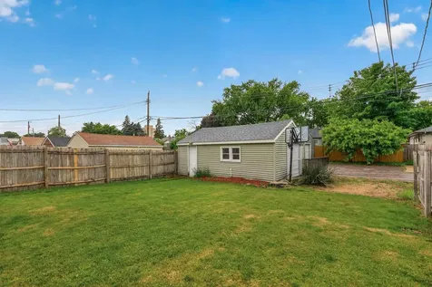 1843 Montana Avenue E Saint Paul MN 55119