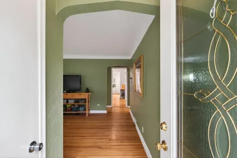 1843 Montana Avenue E Saint Paul MN 55119