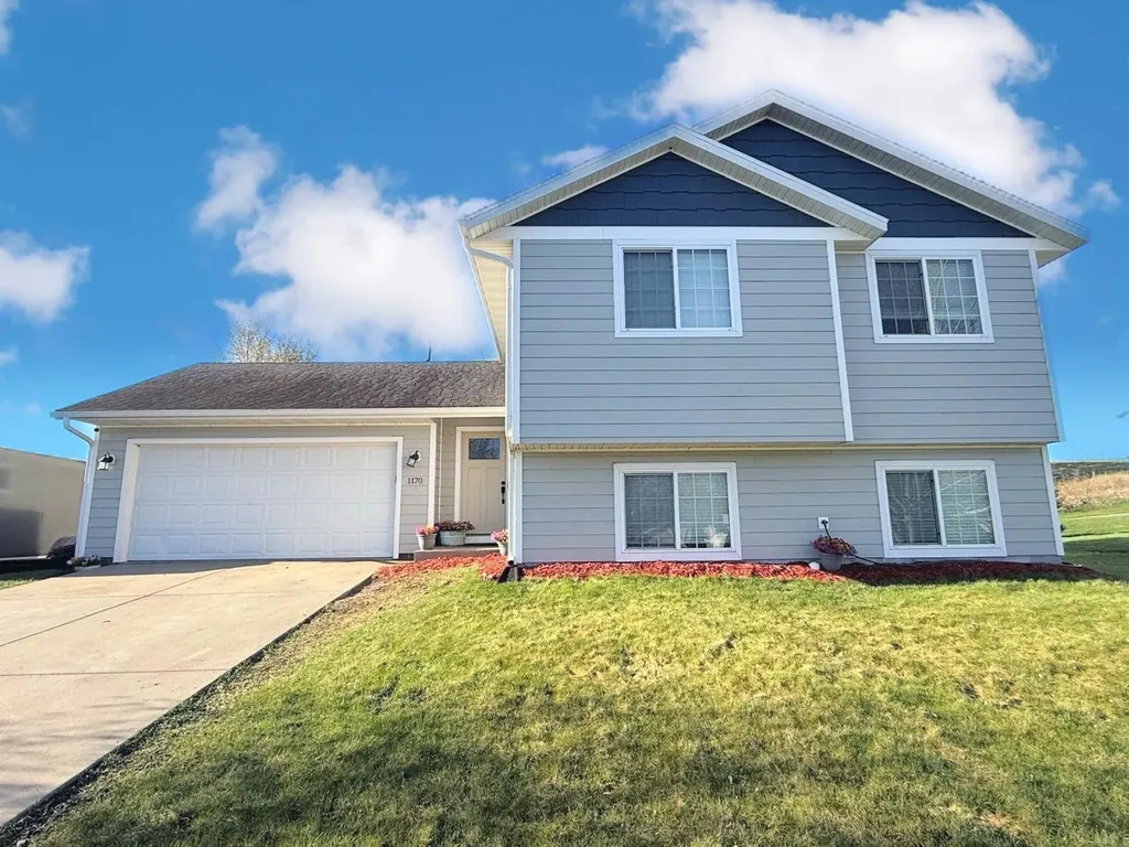 1170 Coakley Street Paynesville MN 56362