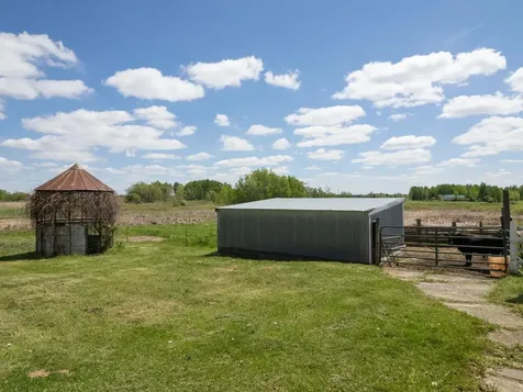 38500 Holly Street NW Stanchfield MN 55080