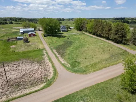 38500 Holly Street NW Stanchfield MN 55080
