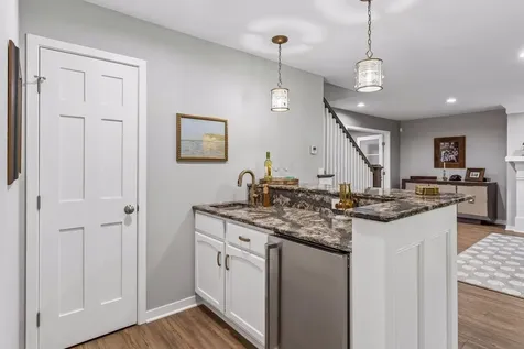 1367 Palisade Path Woodbury MN 55129