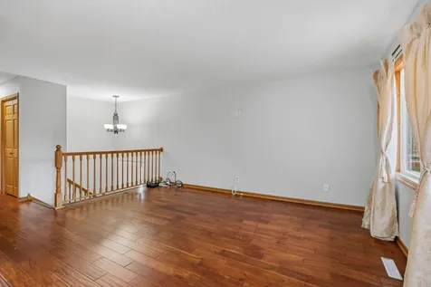 645 Portland Place Burnsville MN 55337