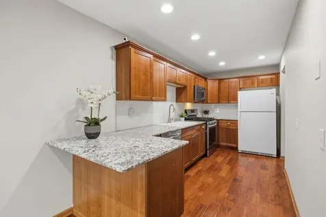 645 Portland Place Burnsville MN 55337