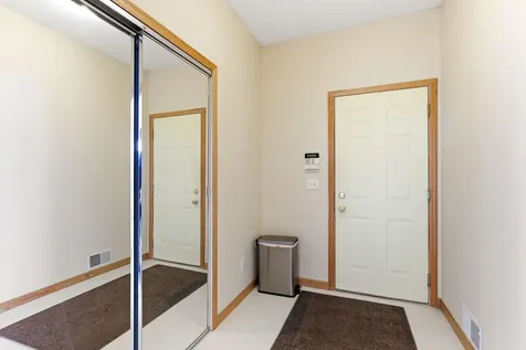 2888 Eagle Valley Drive Woodbury MN 55129